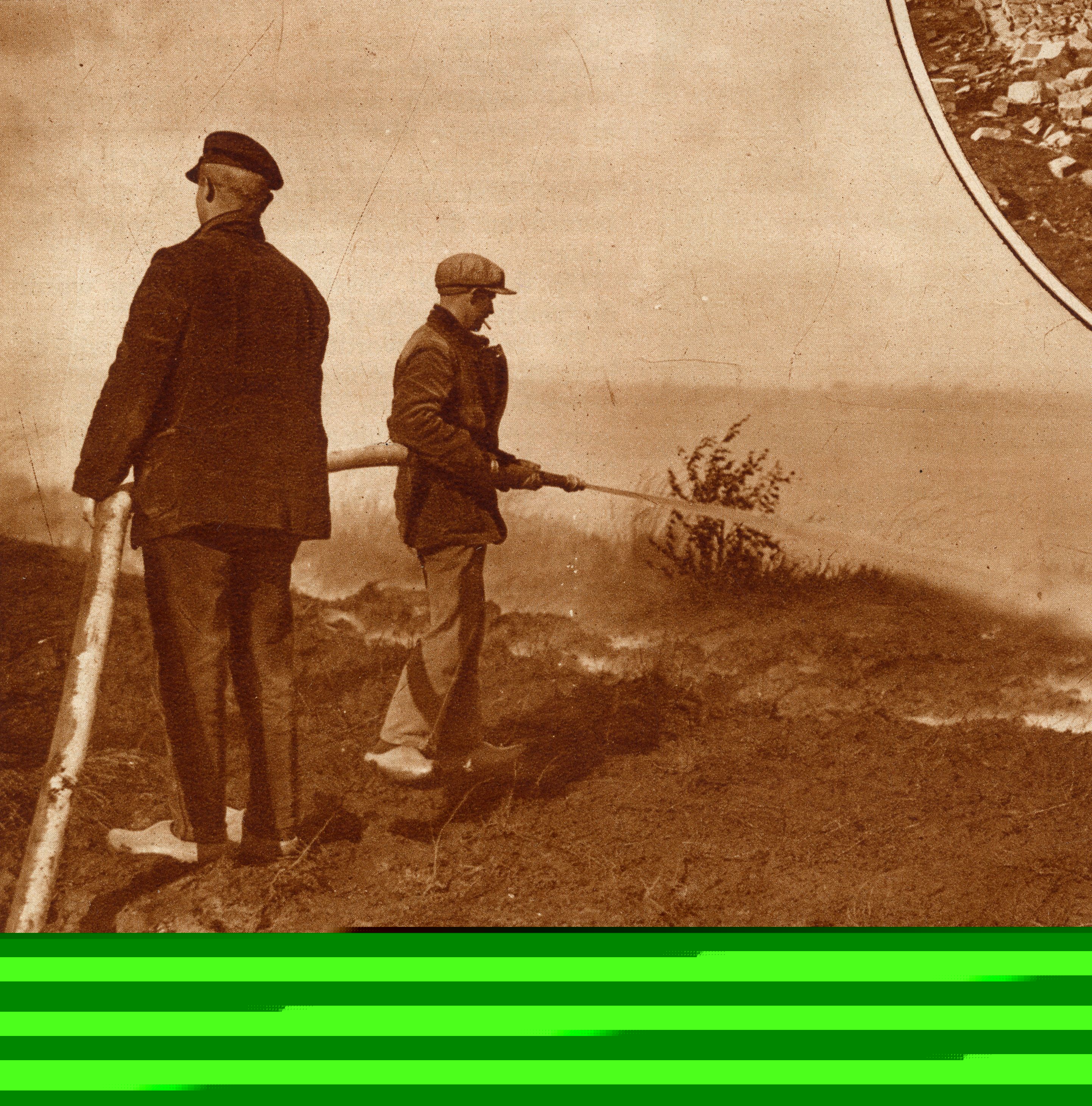 Drents Archief - Beeldbank DA9261933102003 Veenbrand in het veld bij het Emmer Erfscheidenveen - 1933